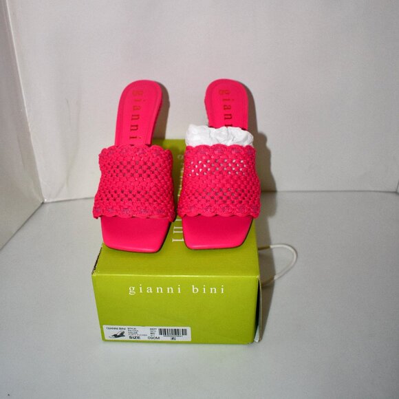 Gianni Bini Regina Crochet Square Toe Wedge Slides Flirty Fuchsa Size: 9 NIB - Picture 1 of 6